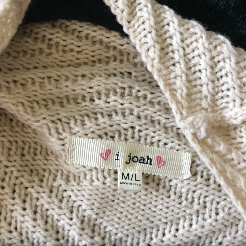 Sweater - Picture 2 of 4